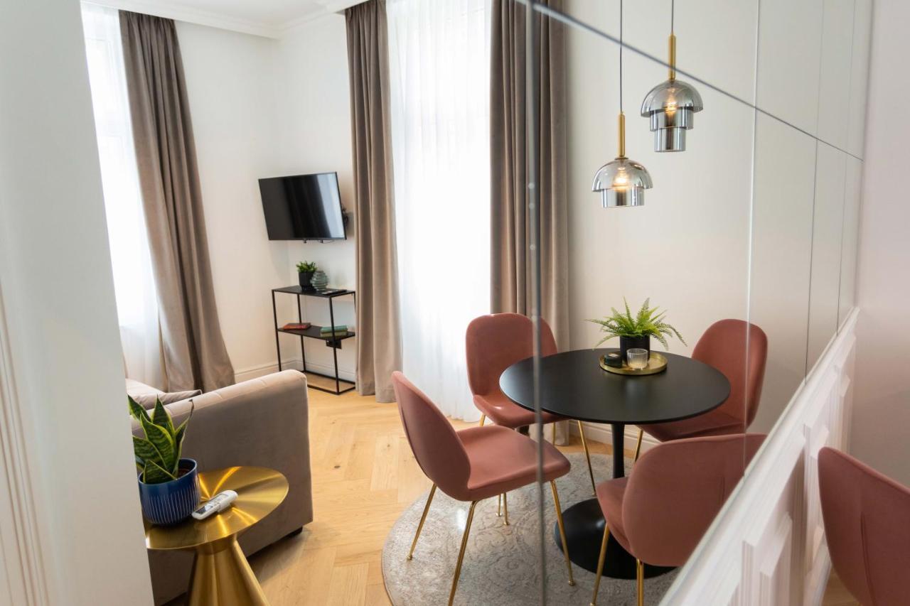 Pierrot & Pierrette Gajeva 6 Apartment Загреб Екстериор снимка