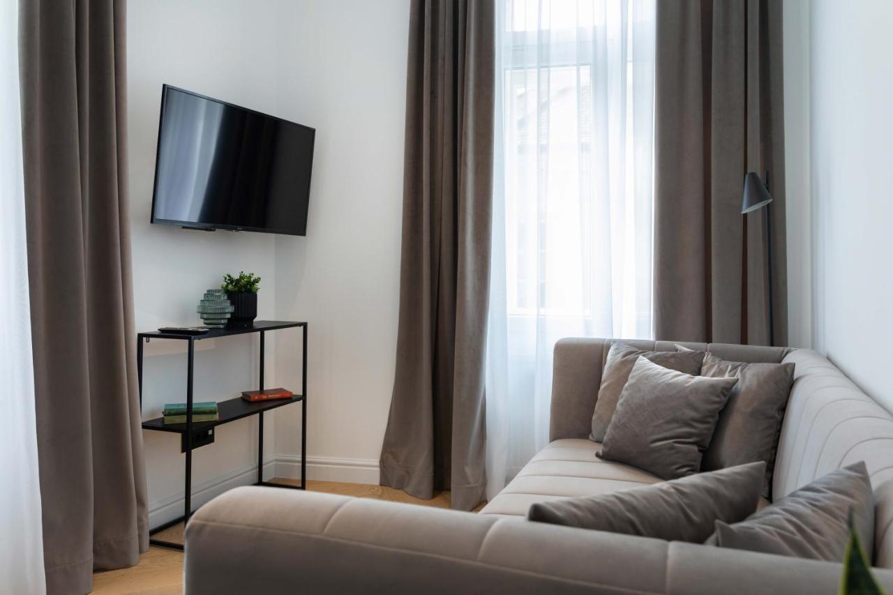 Pierrot & Pierrette Gajeva 6 Apartment Загреб Екстериор снимка